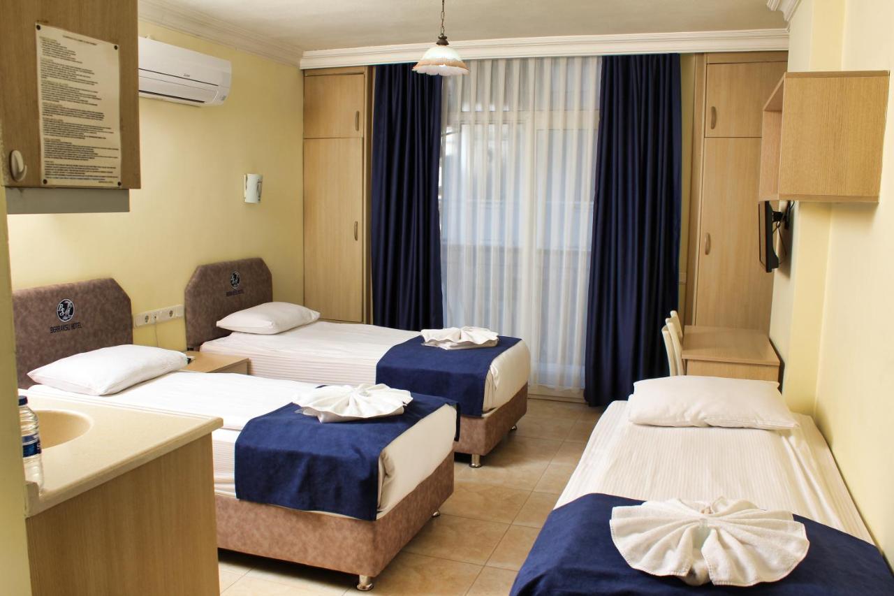 Berrak Su Hotel Antalia Esterno foto