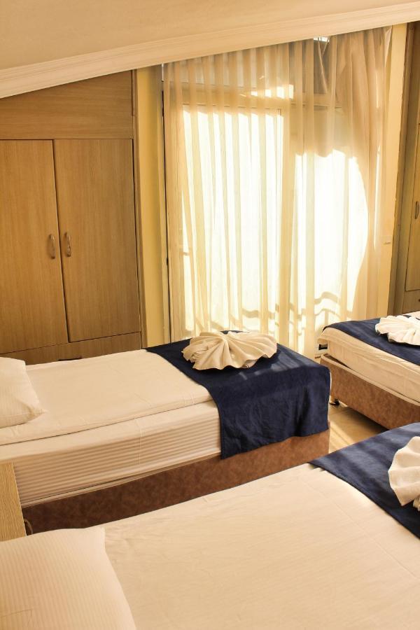 Berrak Su Hotel Antalia Esterno foto