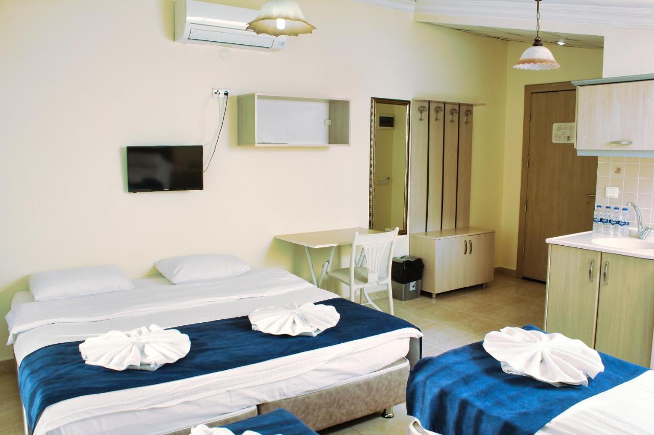 Berrak Su Hotel Antalia Esterno foto
