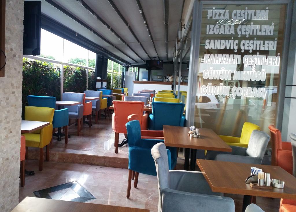 Berrak Su Hotel Antalia Esterno foto
