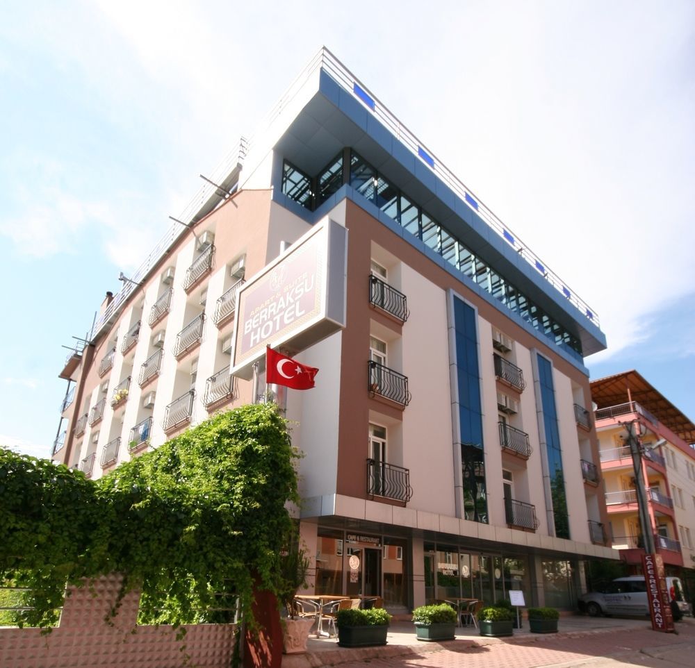 Berrak Su Hotel Antalia Esterno foto